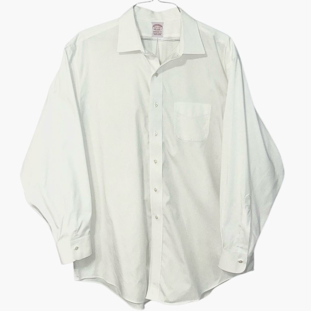 Brooks Brothers Madison Size 17 1/2 - 35 Non-Iron Stretch cotton white shirt